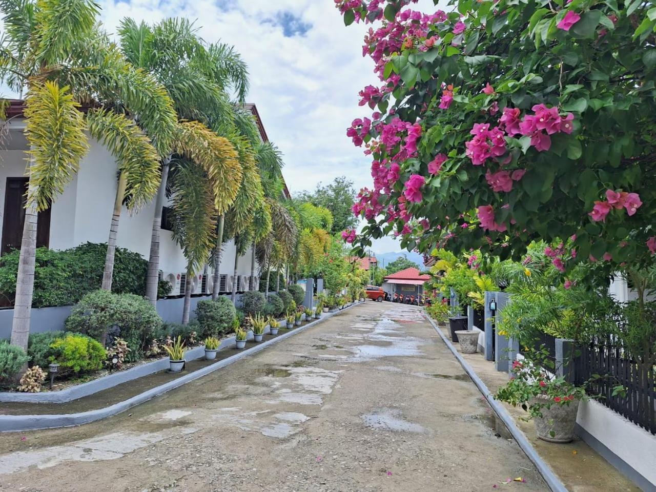 Garden Village Resort Moalboal Exterior foto